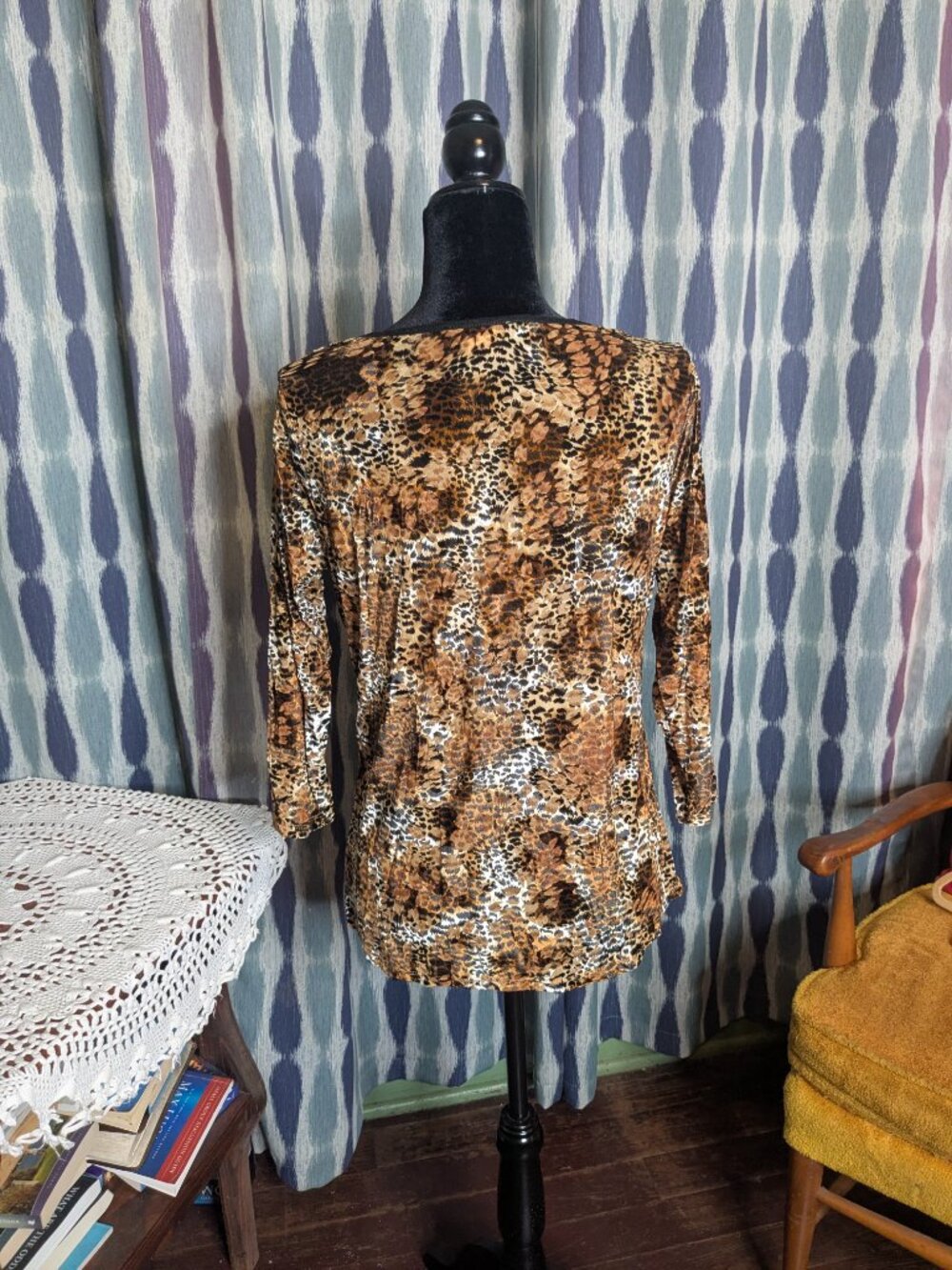 Only Nine Animal Print Floral Top Size Medium Brown Stretch Blouse - Picture 2 of 4